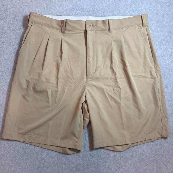 Reebok Other - Reebok Golf Mens Pleated Front Performance Golf Shorts Size 44 Tan Khaki Stretch